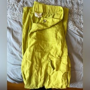 Green linen pants, size S